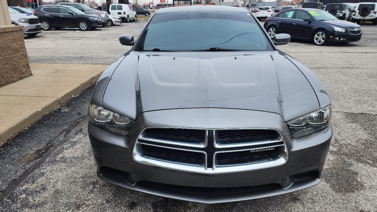 Dodge Charger SE 2012