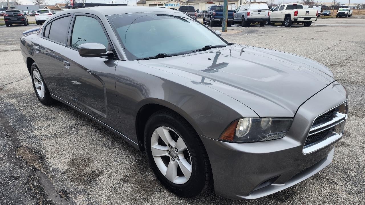 Dodge Charger SE 2012