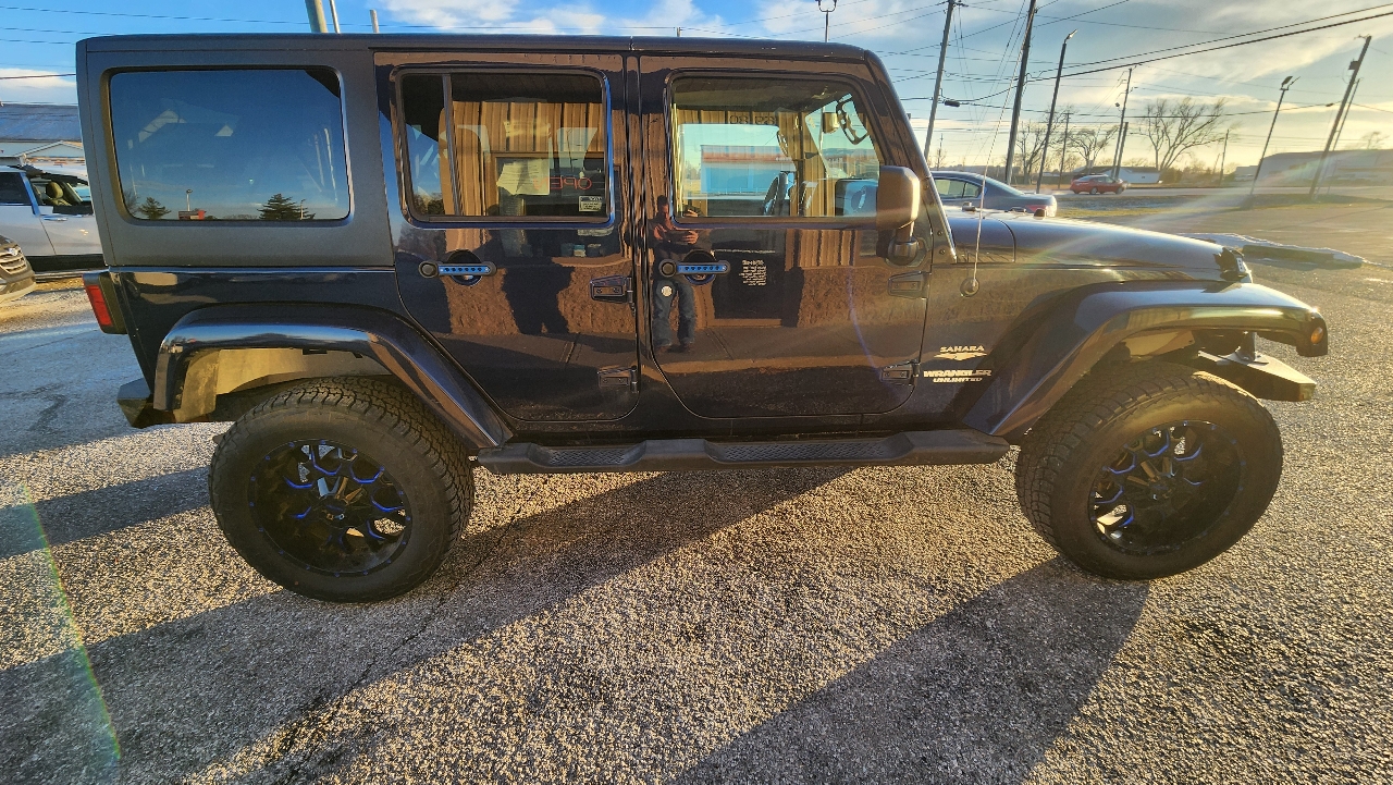 Jeep Wrangler Unlimited Sahara 4WD 2013