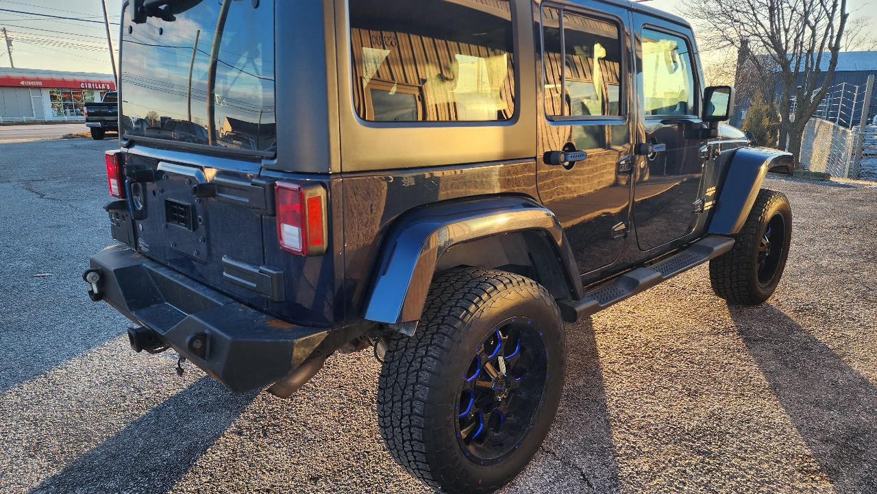 Jeep Wrangler Unlimited Sahara 4WD 2013