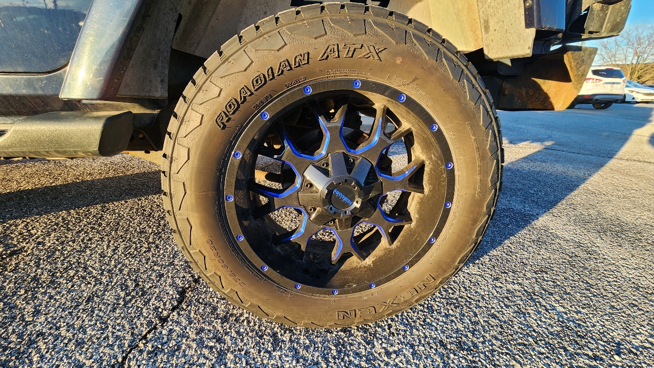 Jeep Wrangler Unlimited Sahara 4WD 2013