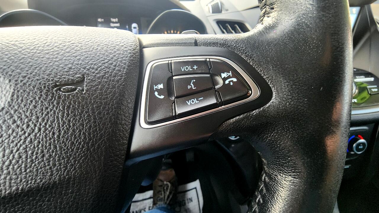 Ford Escape Titanium 4WD 2017