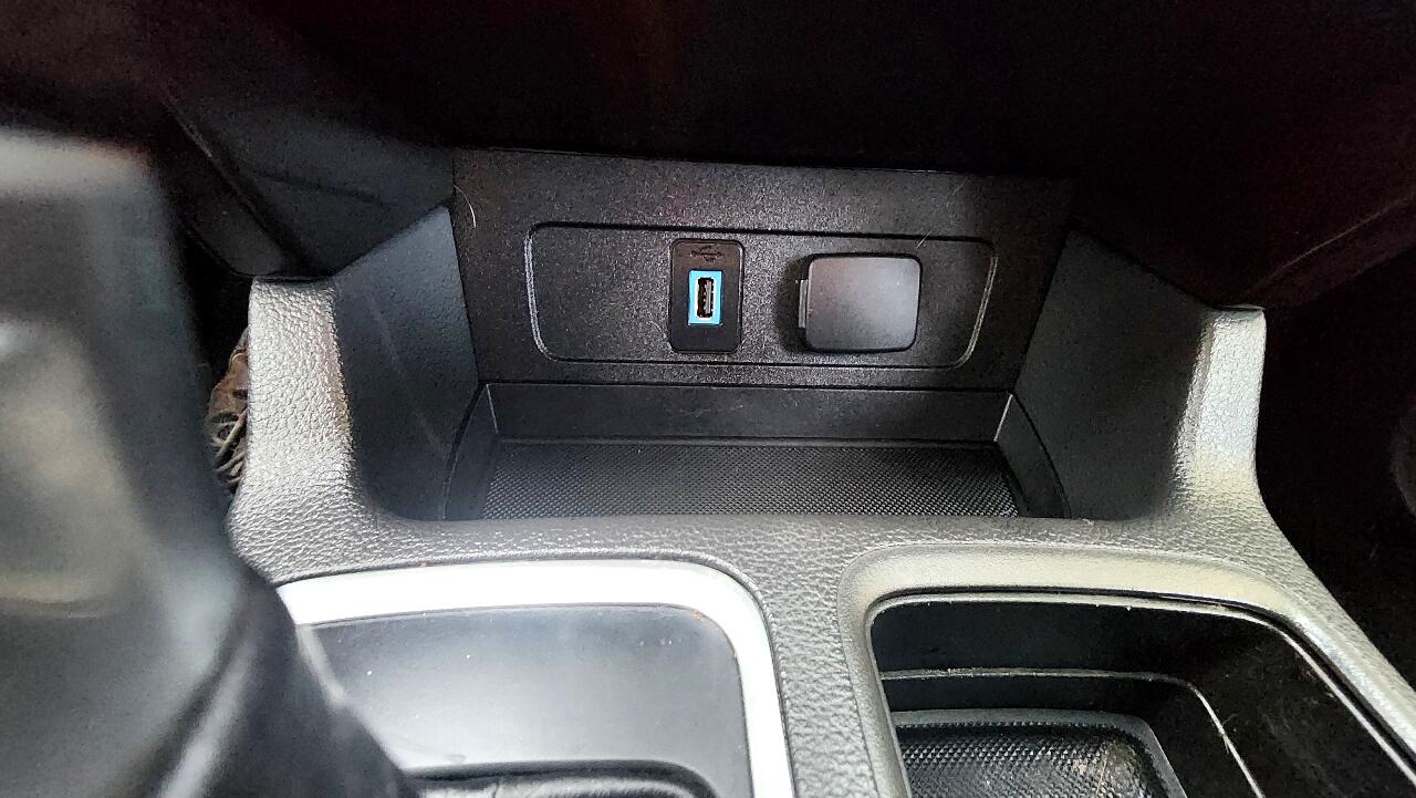 Ford Escape Titanium 4WD 2017