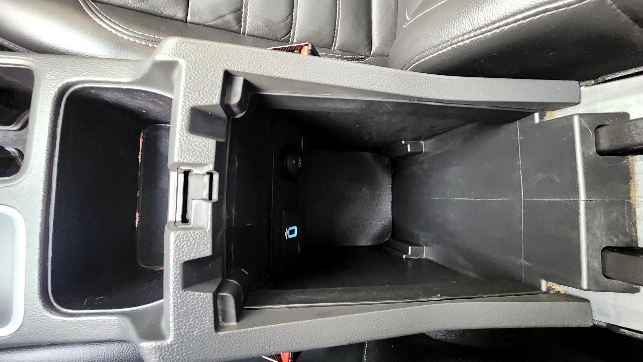 Ford Escape Titanium 4WD 2017