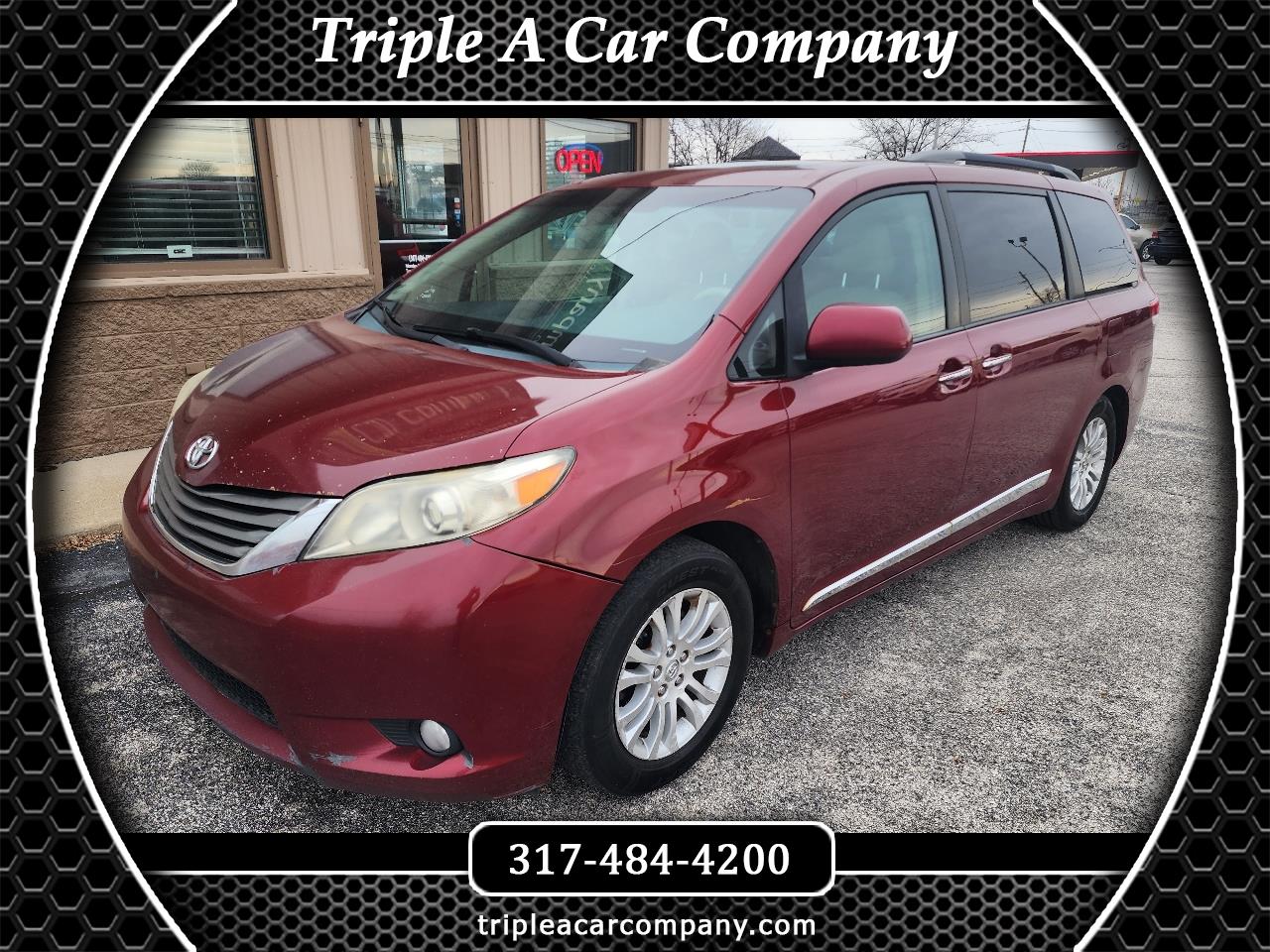 Toyota Sienna XLE FWD 8-Passenger V6 2013