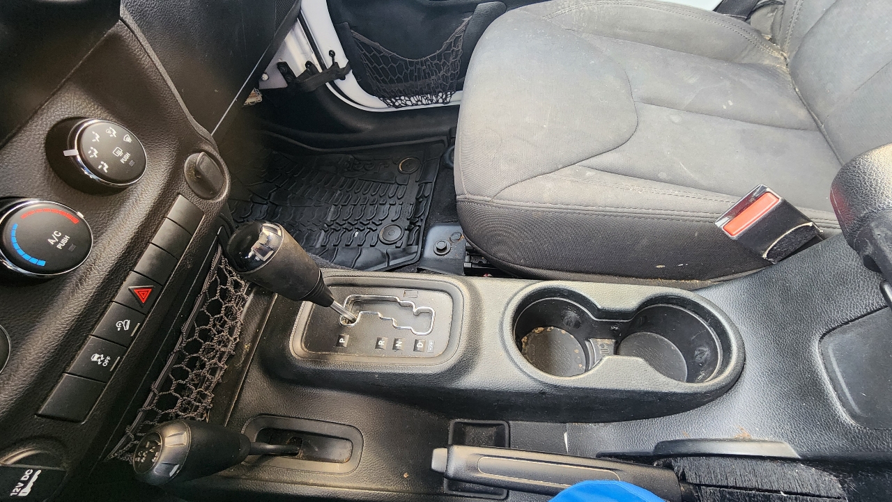 Jeep Wrangler JK Unlimited Sport 4WD 2018