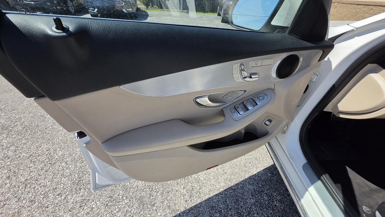 Mercedes-Benz C-Class C300 4MATIC Sedan 2016