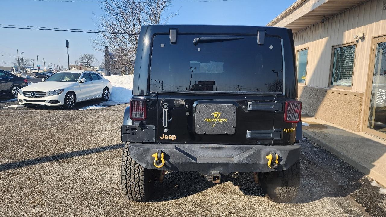 Jeep Wrangler Unlimited Sahara 4WD 2014