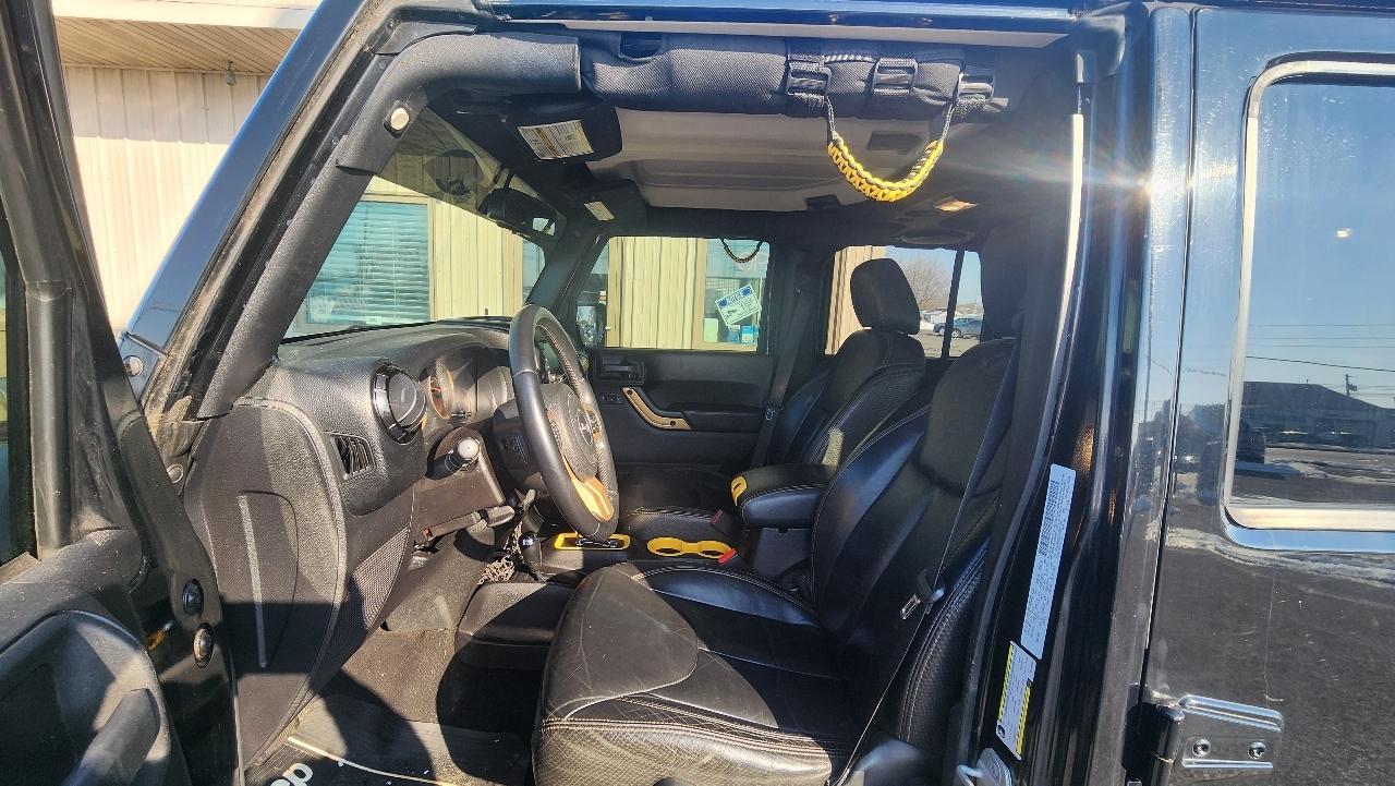 Jeep Wrangler Unlimited Sahara 4WD 2014