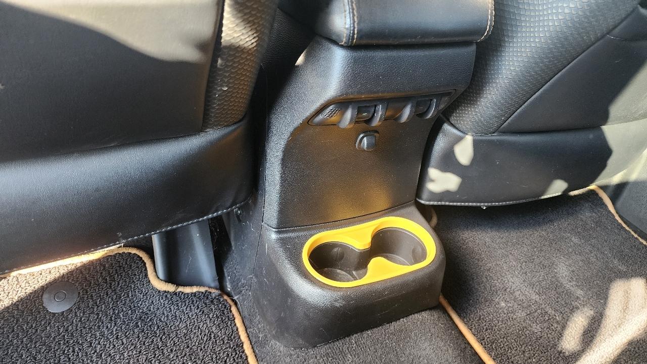 Jeep Wrangler Unlimited Sahara 4WD 2014