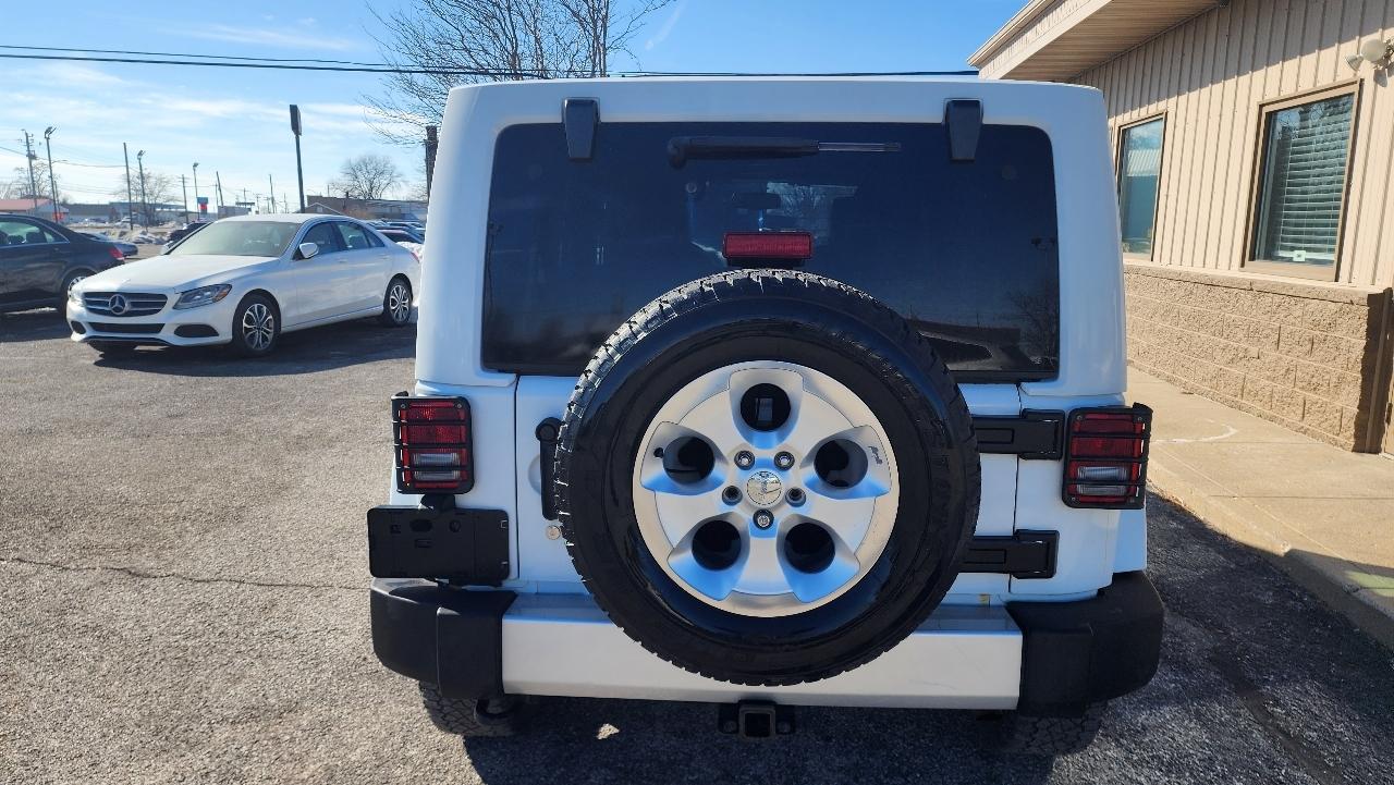 Jeep Wrangler Unlimited Sahara 4WD 2014