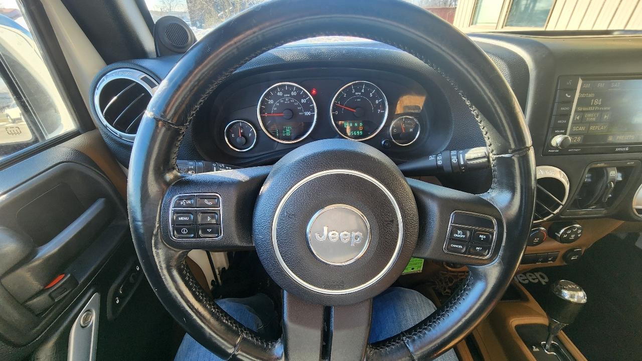 Jeep Wrangler Unlimited Sahara 4WD 2014