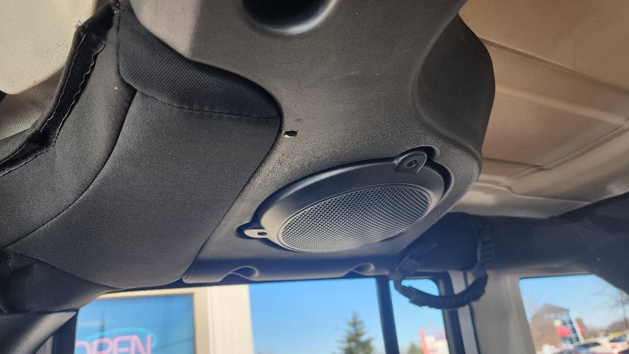 Jeep Wrangler Unlimited Sahara 4WD 2014