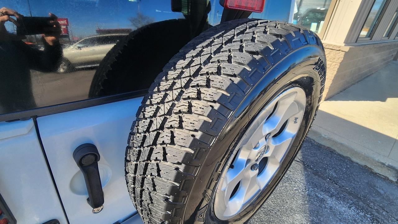 Jeep Wrangler Unlimited Sahara 4WD 2014