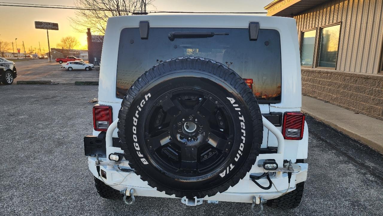 Jeep Wrangler Unlimited Sahara 4WD 2015