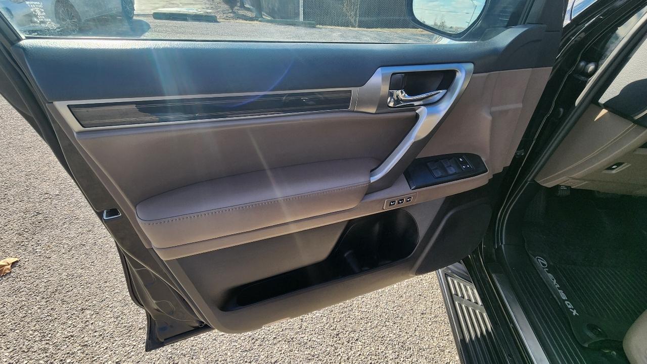 Lexus GX 460 Base 2022