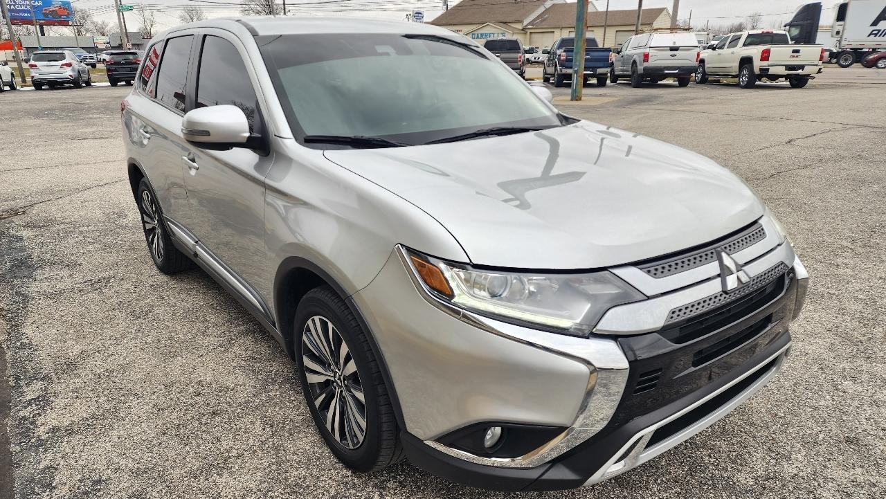 Mitsubishi Outlander SE 2WD 2020