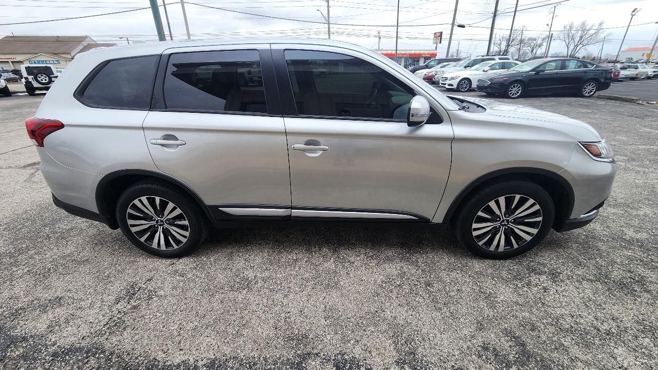 Mitsubishi Outlander SE 2WD 2020