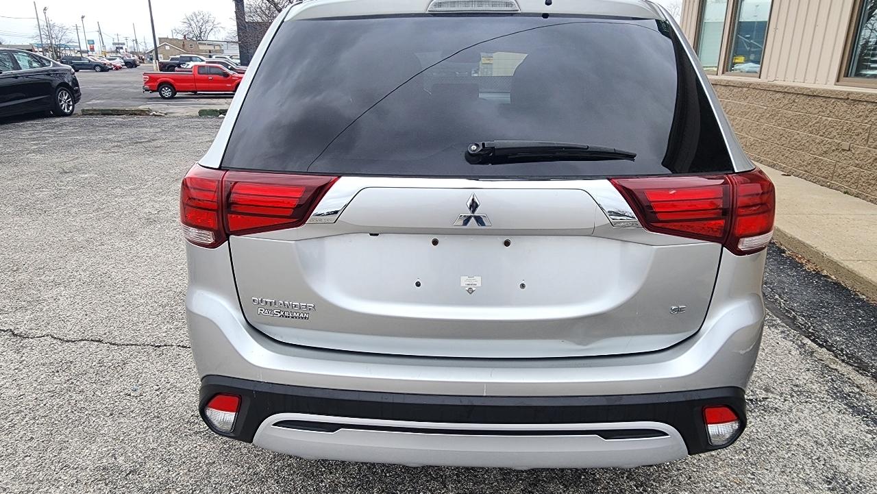 Mitsubishi Outlander SE 2WD 2020