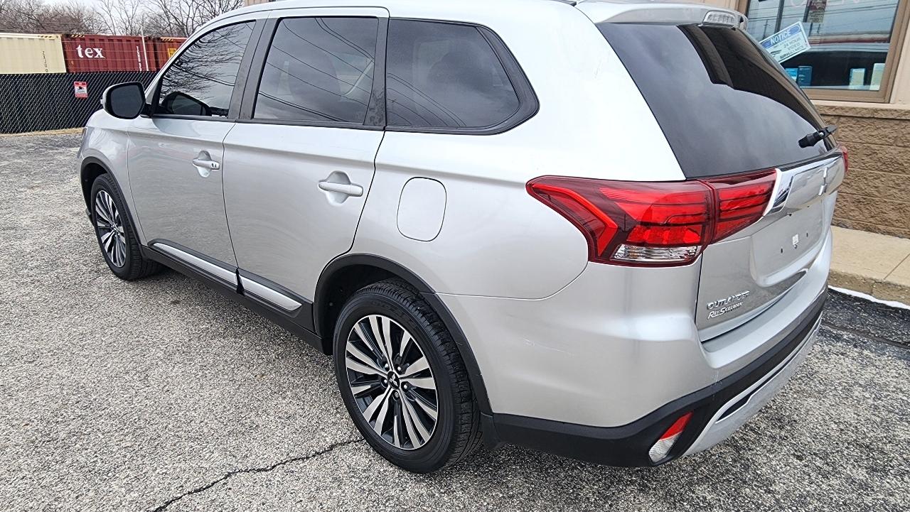 Mitsubishi Outlander SE 2WD 2020
