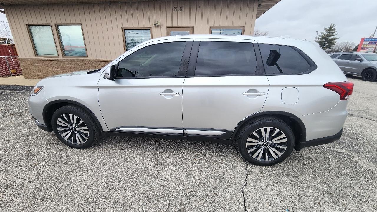 Mitsubishi Outlander SE 2WD 2020