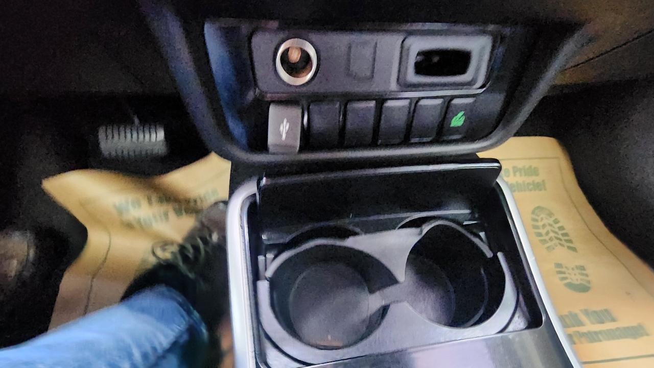 Mitsubishi Outlander SE 2WD 2020