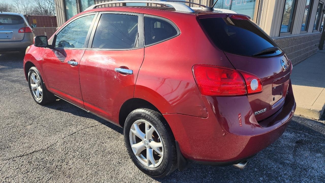 Nissan Rogue S AWD 2010