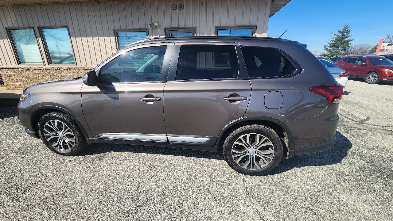 Mitsubishi Outlander SE AWD 2016