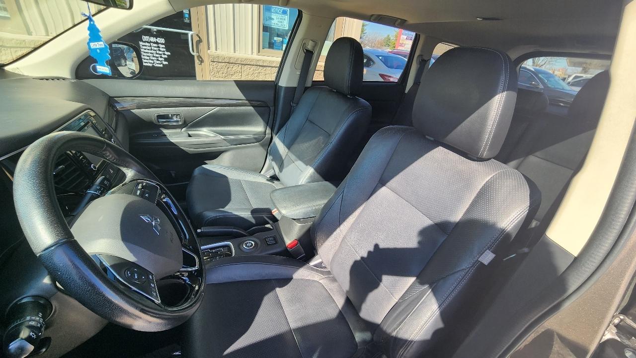 Mitsubishi Outlander SE AWD 2016