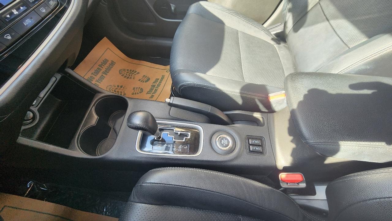 Mitsubishi Outlander SE AWD 2016