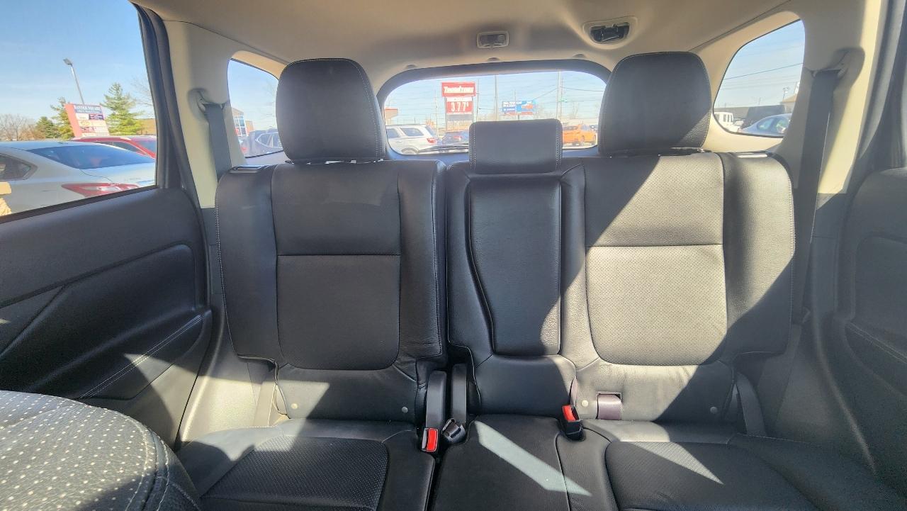 Mitsubishi Outlander SE AWD 2016