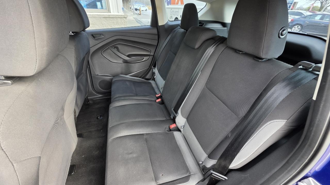 Ford Escape S FWD 2014