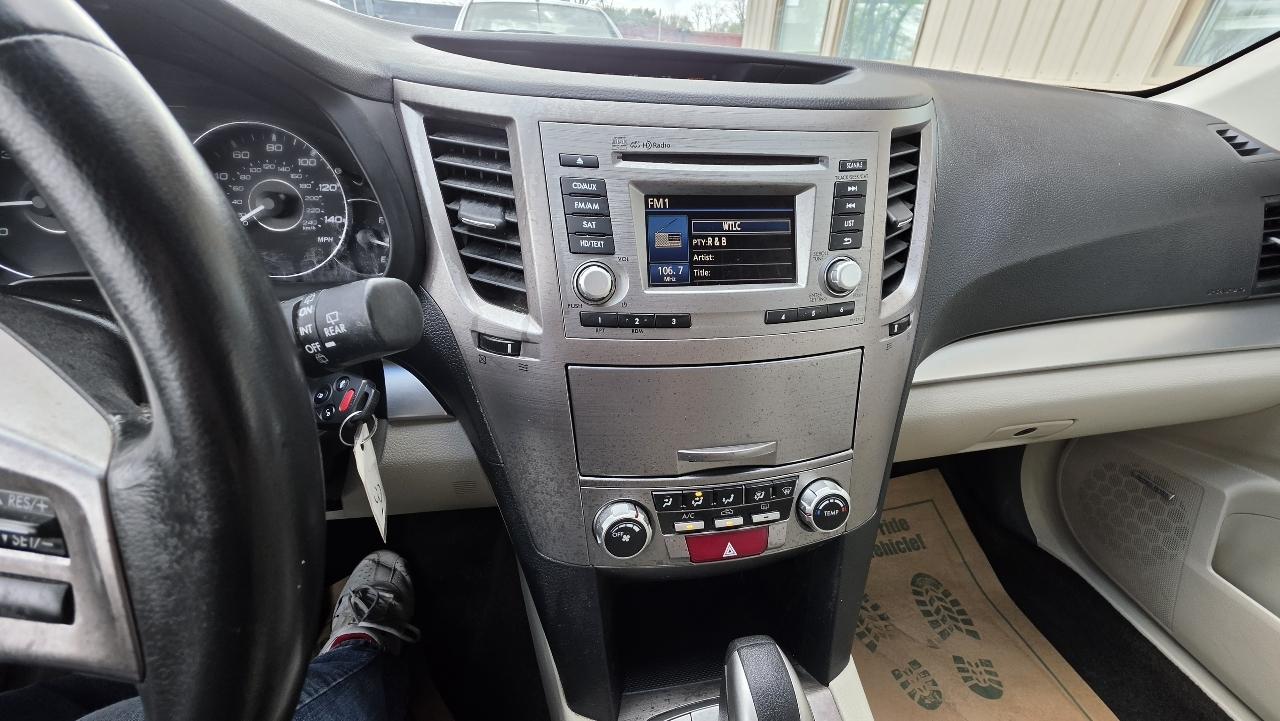Subaru Outback 2.5i Premium 2012
