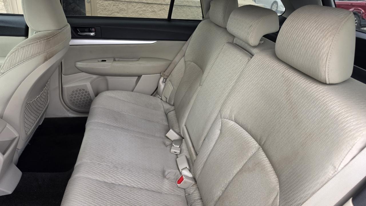 Subaru Outback 2.5i Premium 2012