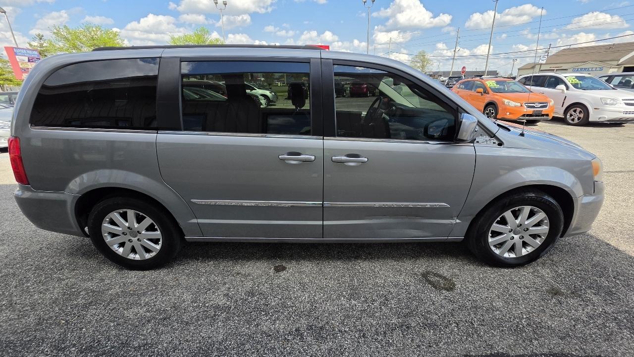 Chrysler Town & Country Touring 2014