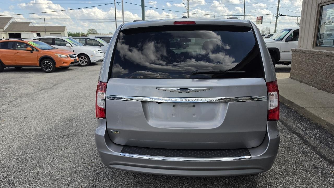 Chrysler Town & Country Touring 2014
