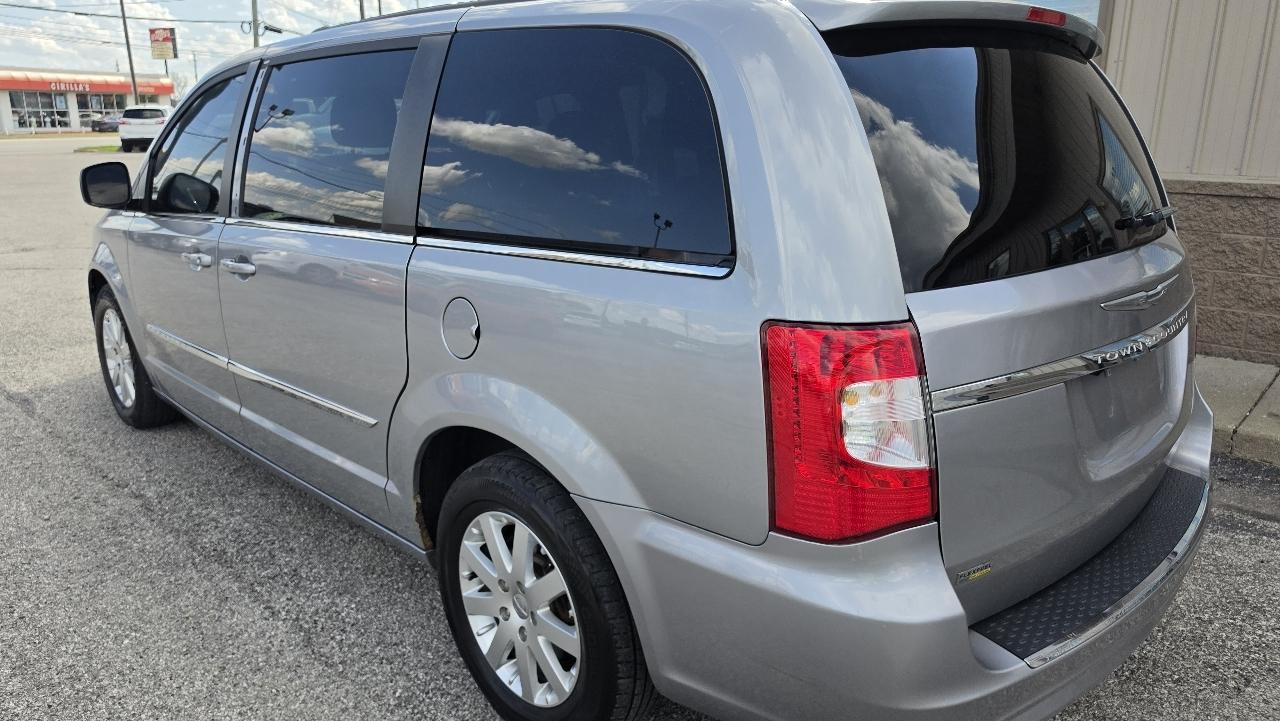 Chrysler Town & Country Touring 2014