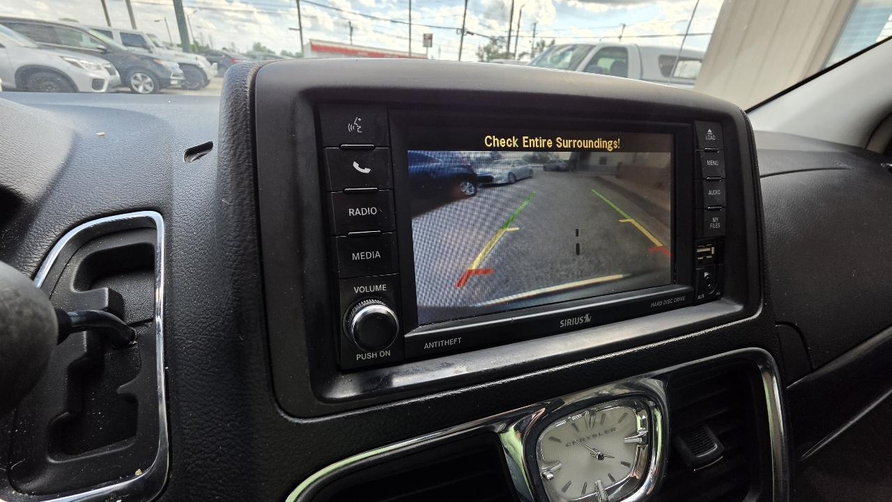 Chrysler Town & Country Touring 2014