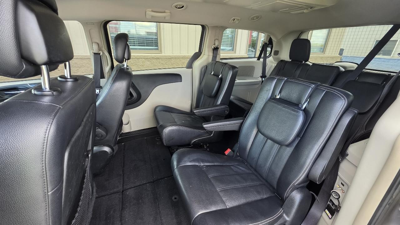 Chrysler Town & Country Touring 2014