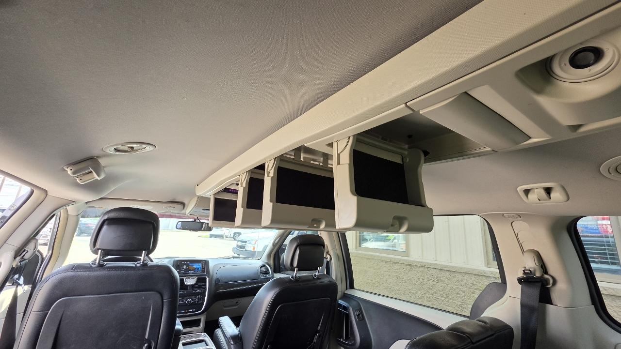 Chrysler Town & Country Touring 2014