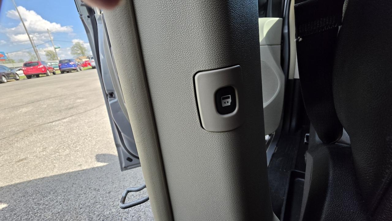 Chrysler Town & Country Touring 2014