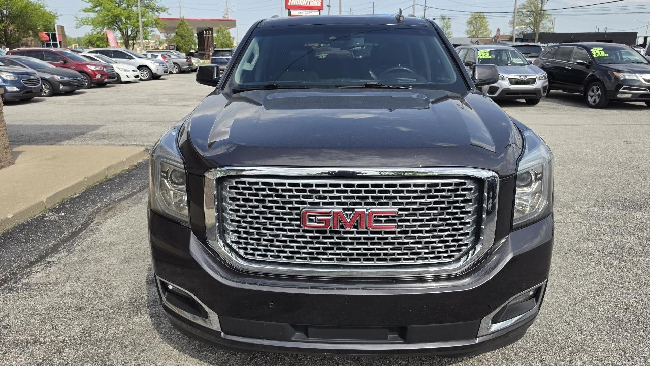 GMC Yukon Denali 4WD 2017