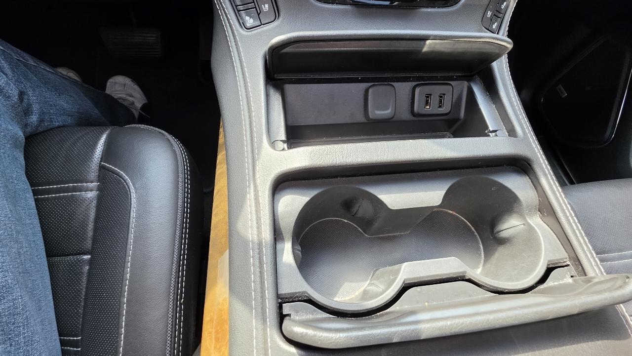 GMC Yukon Denali 4WD 2017