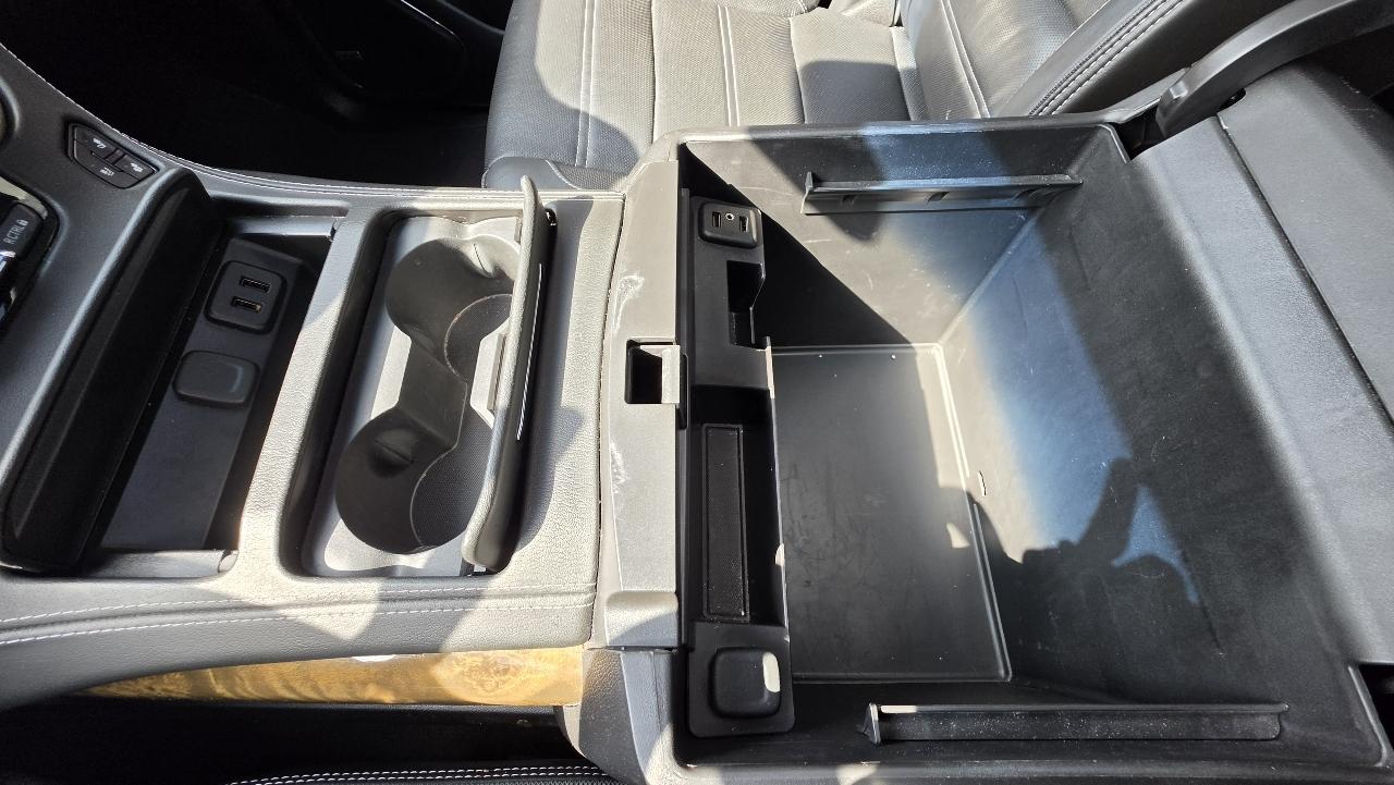 GMC Yukon Denali 4WD 2017