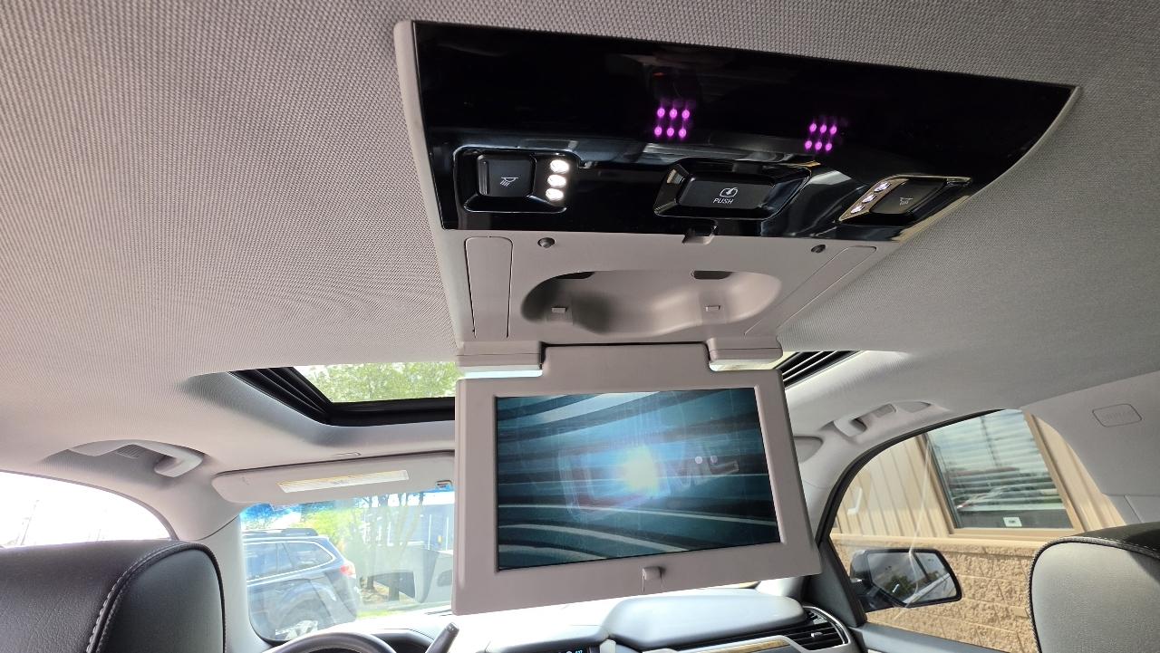 GMC Yukon Denali 4WD 2017