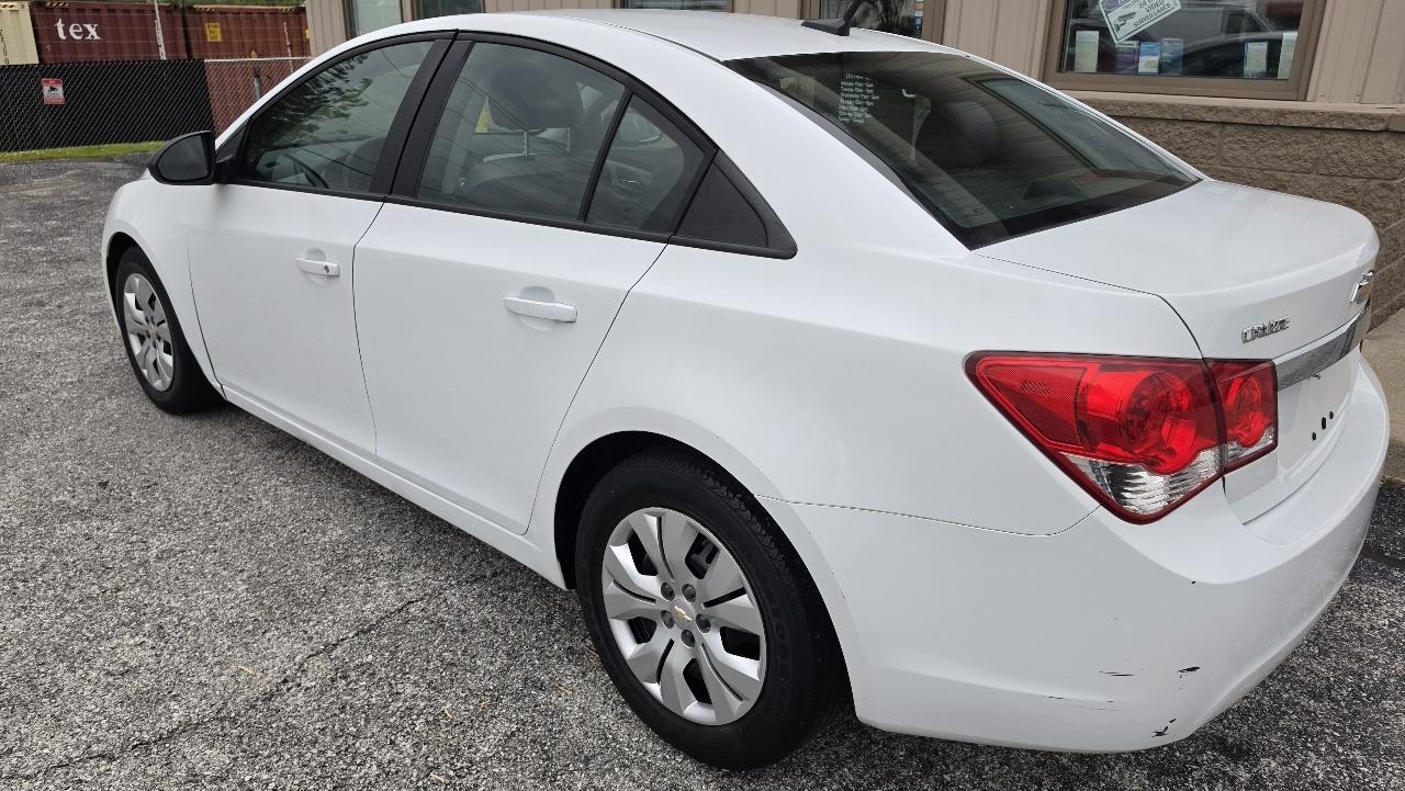 Chevrolet Cruze LS Auto 2013