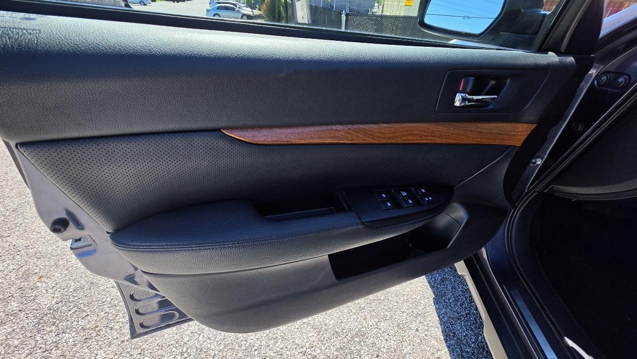 Subaru Outback 2.5i Limited 2014