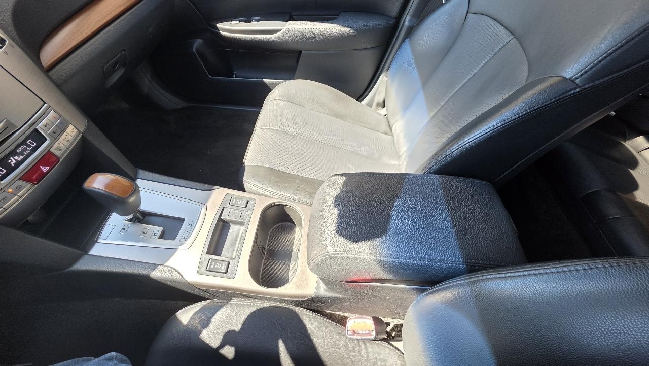 Subaru Outback 2.5i Limited 2014