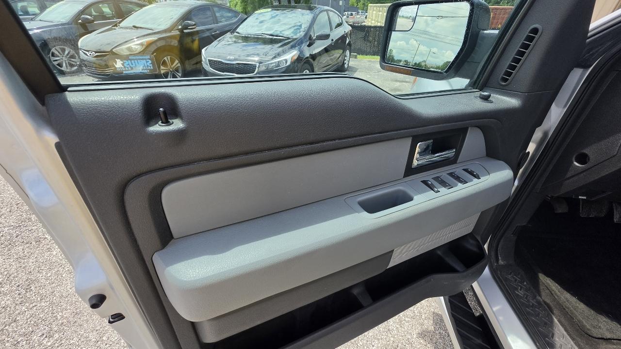 Ford F-150 XLT SuperCab 8-ft. Bed 4WD 2013