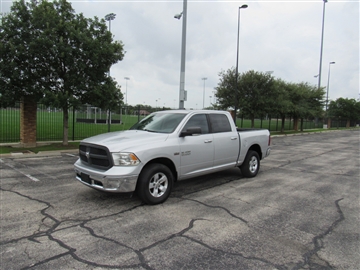 2016 RAM 1500 4WD Crew Cab 140.5" Lone Star